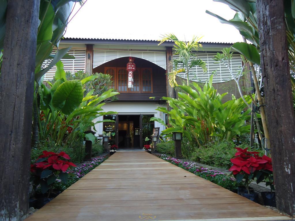 Risasinee Spa & Resort Nan Exterior photo